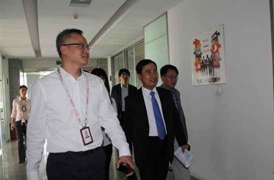 張家港浦項不銹鋼有限公司總經(jīng)理金容敏先生一行到訪信用行